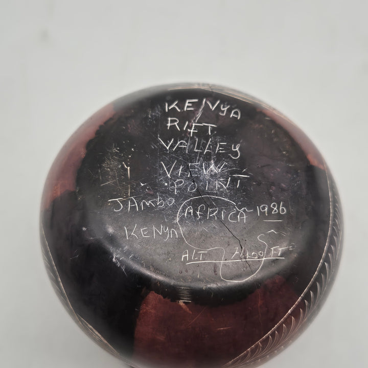 Handgjord vintage keramikvas Kenya med fiskmotiv