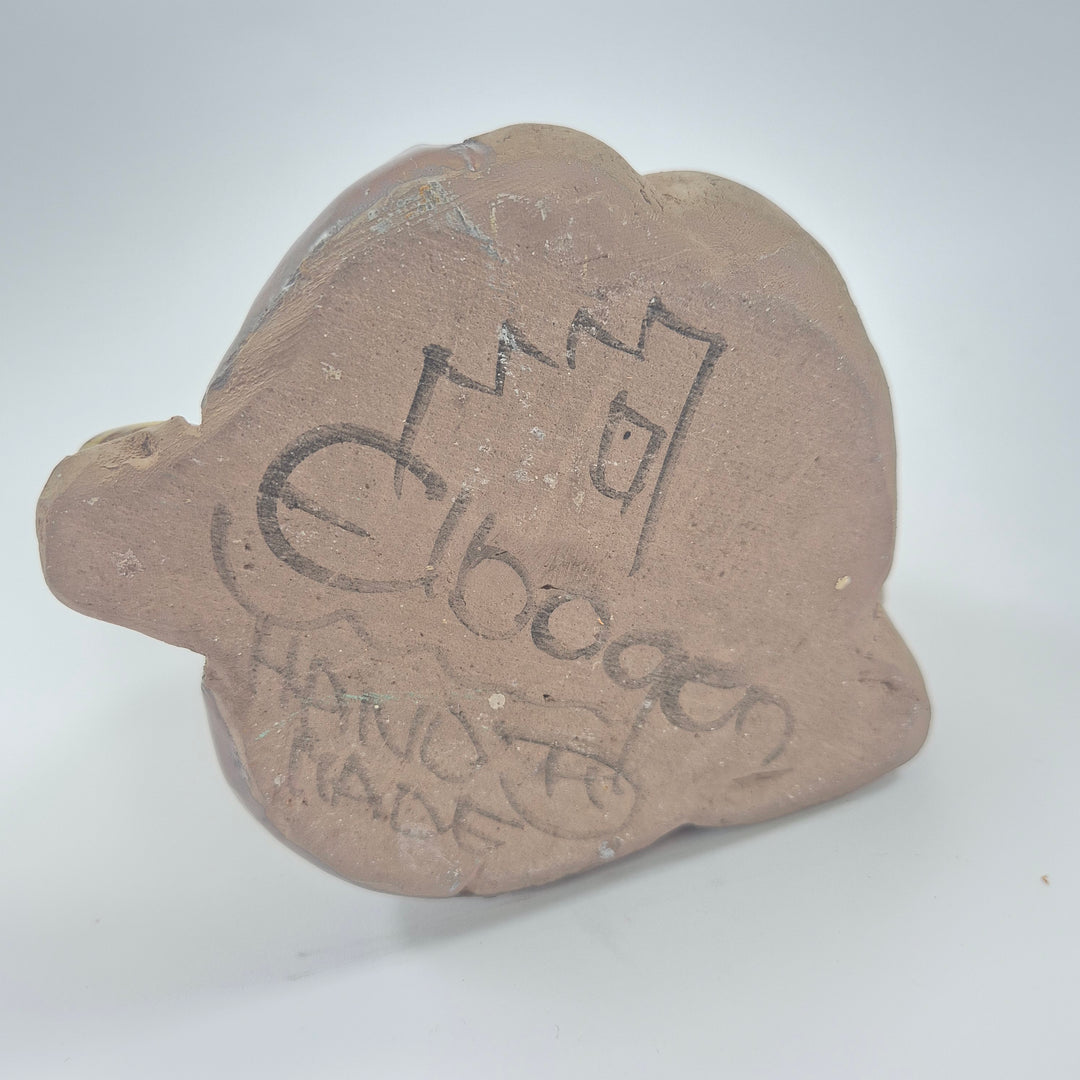 Handgjord retro keramikfigur sittande barn Eboga