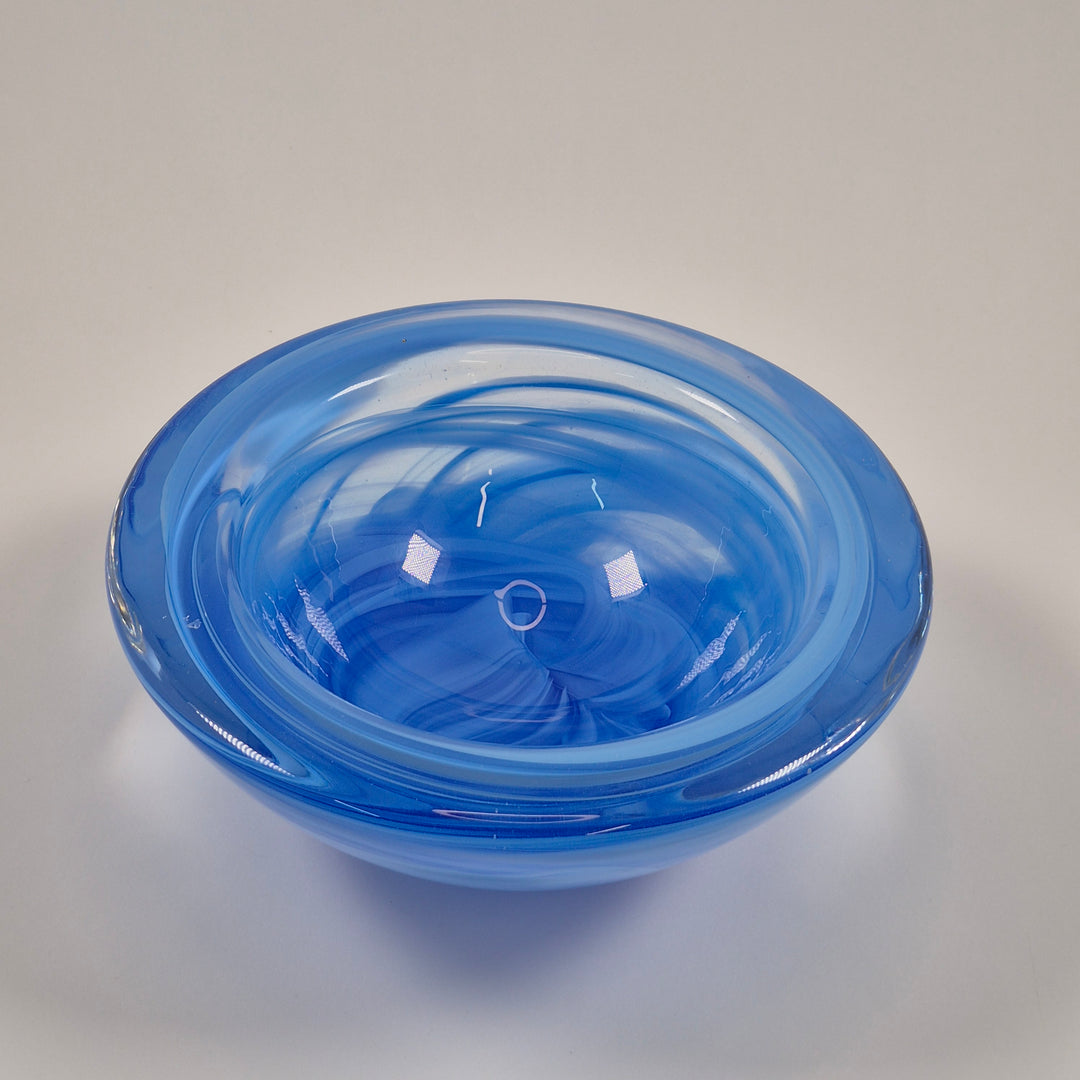 Elegant blå dekorationsskål i konstglas