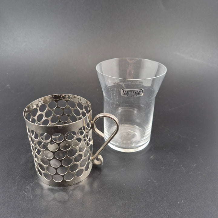 Kosta Boda retro glaskoppar med metallhållare
