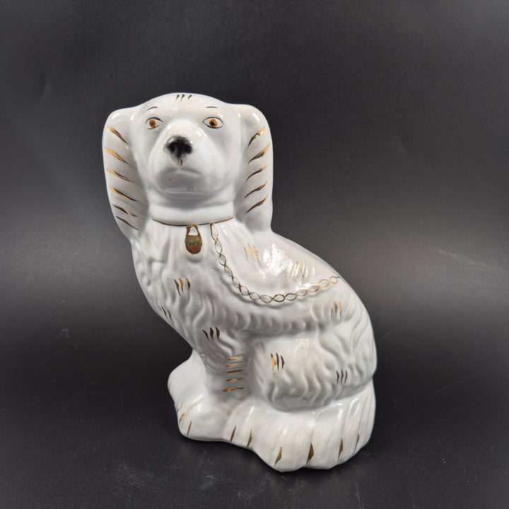 Vintage porslinshund Staffordshire stil vit med guld