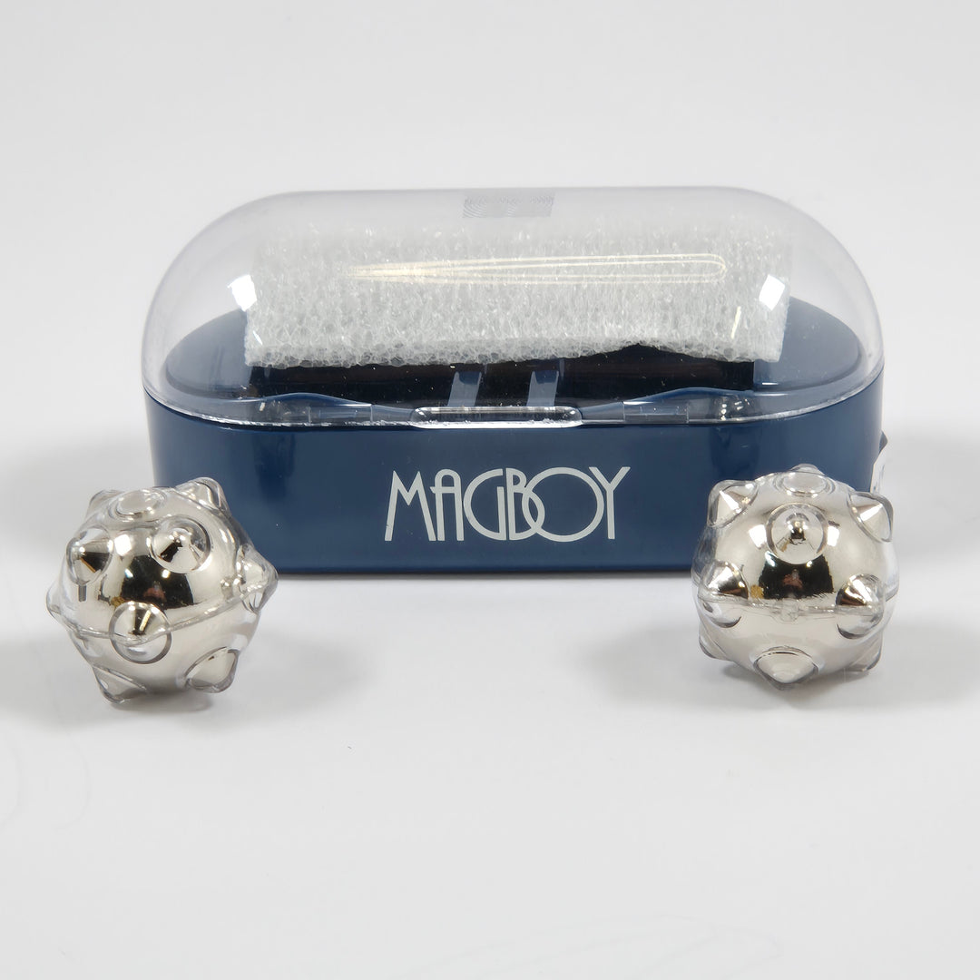 Nikken Magboy handmassage med metallkulor i etui