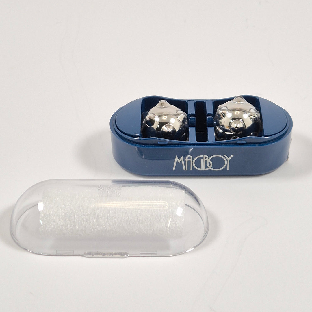 Nikken Magboy handmassage med metallkulor i etui