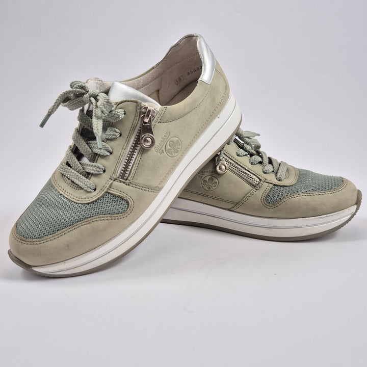 Ljusgröna Rieker sneakers snörning dragkedja 38