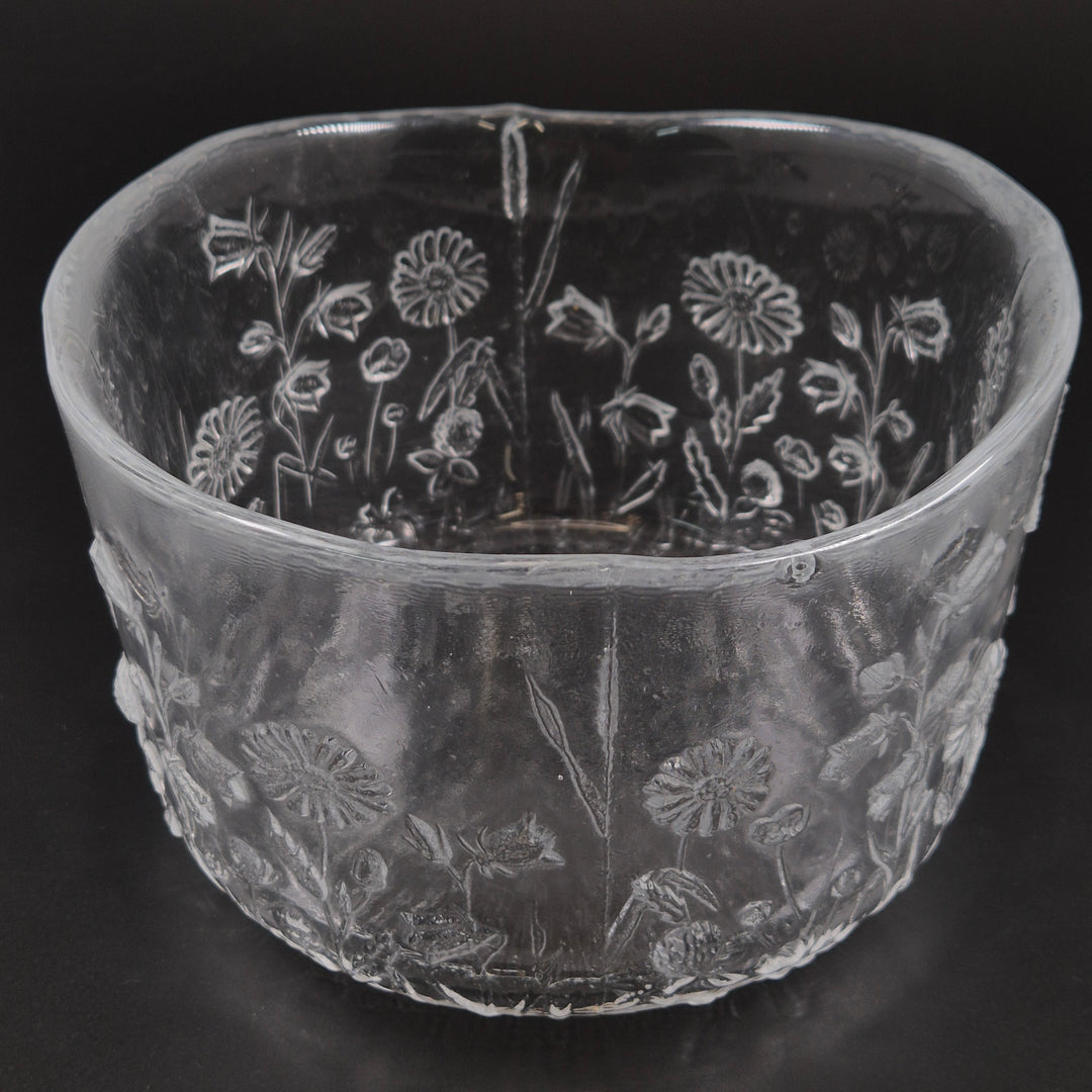 Retro glasskål med blommönster och vågig kant