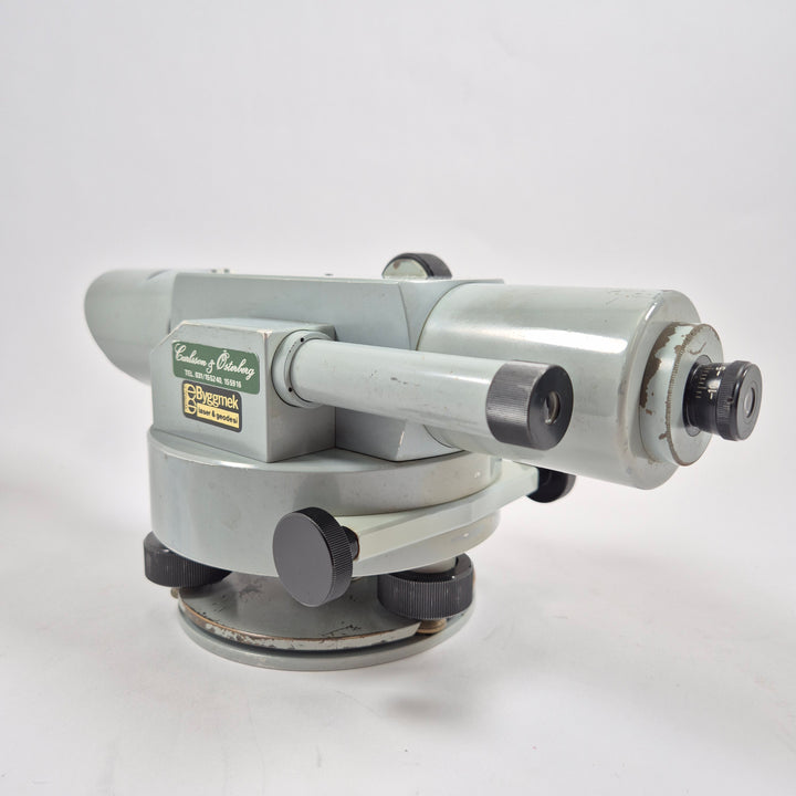 Retro optiskt nivelleringsinstrument med träetui