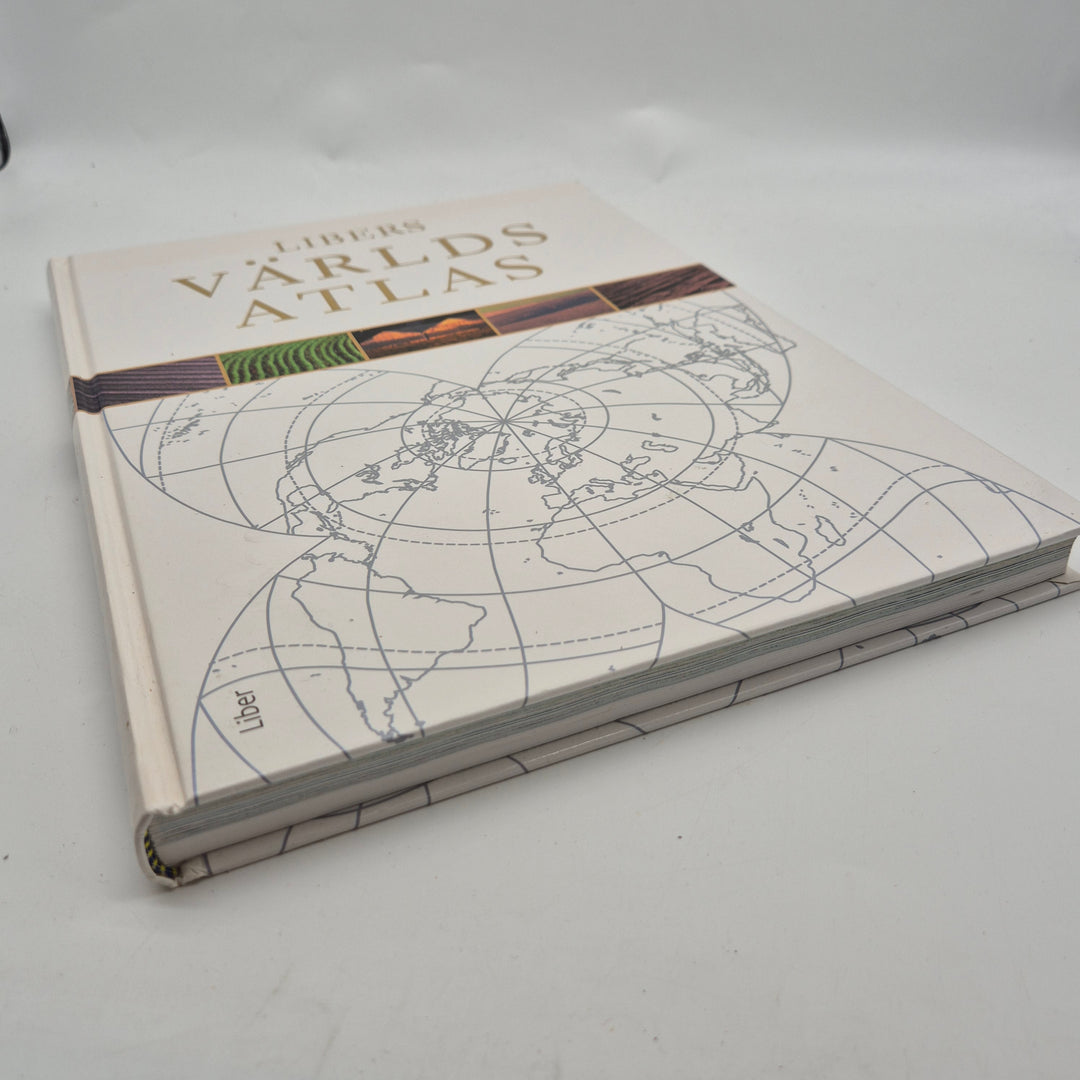 Libers klassiska världsatlas inbunden stor bok