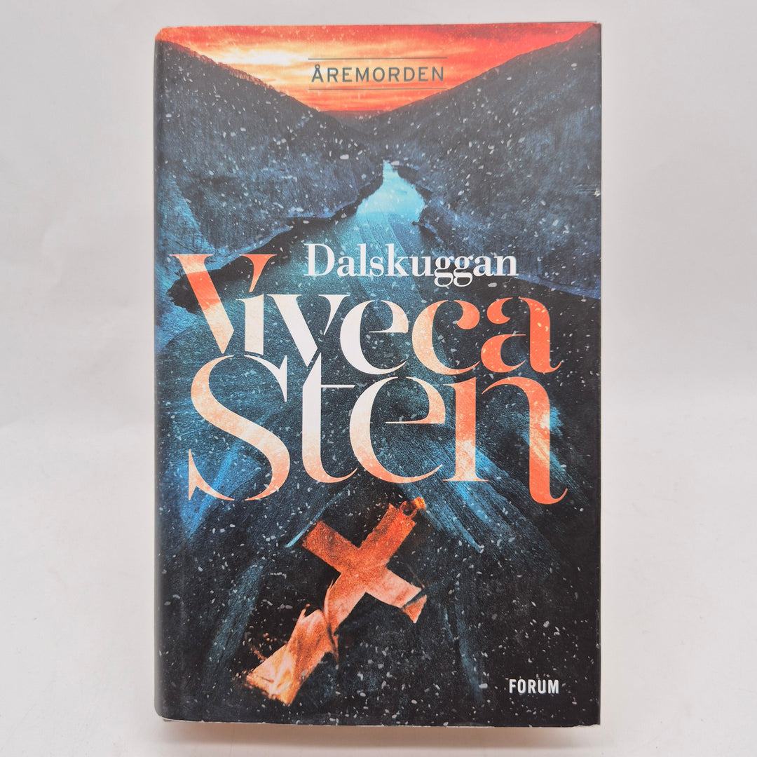 Dalskuggan kriminalroman inbunden Viveca Sten begagnad