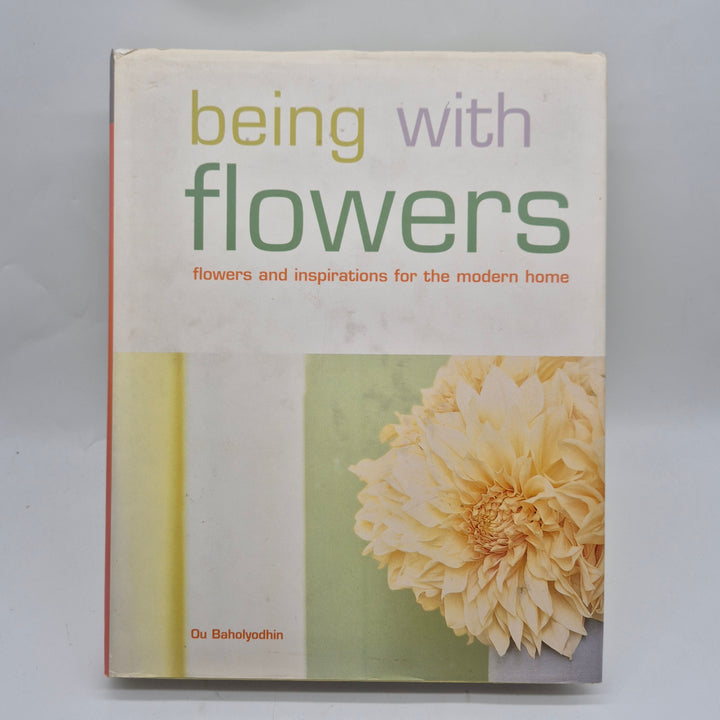 Being With Flowers inredningsbok Ou Baholyodhin