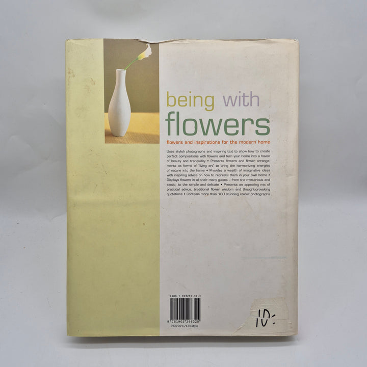 Being With Flowers inredningsbok Ou Baholyodhin