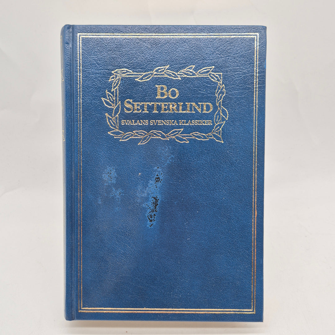 Elegant blå Bo Setterlind bok Svalans klassiker