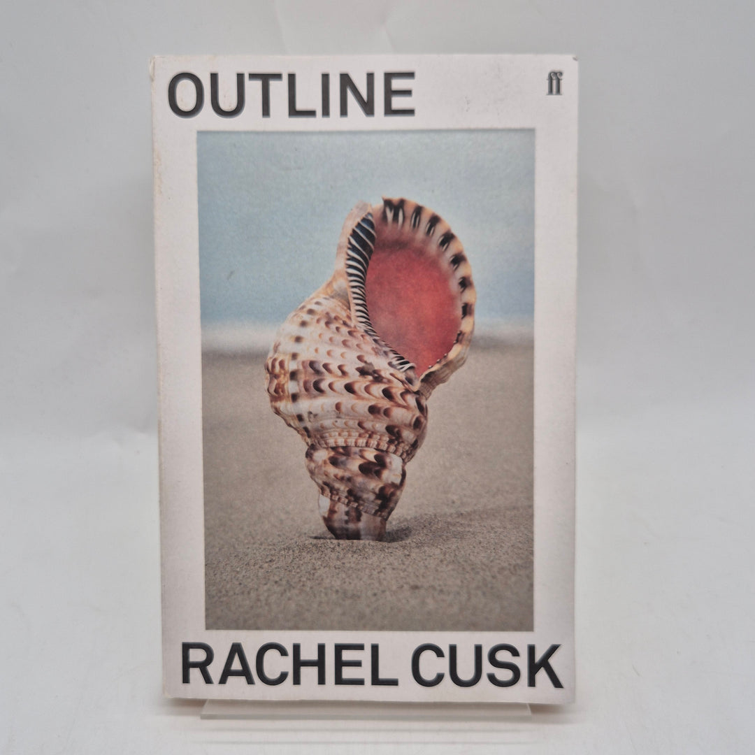 Outline av Rachel Cusk engelsk pocketbok