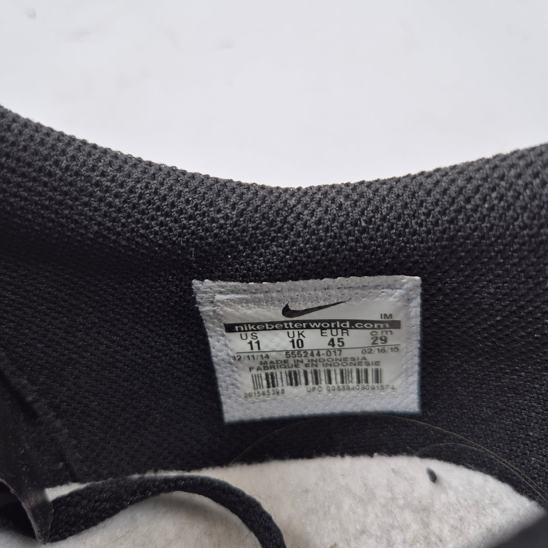 Klassiska svarta Nike herrsneakers mocka EU 45