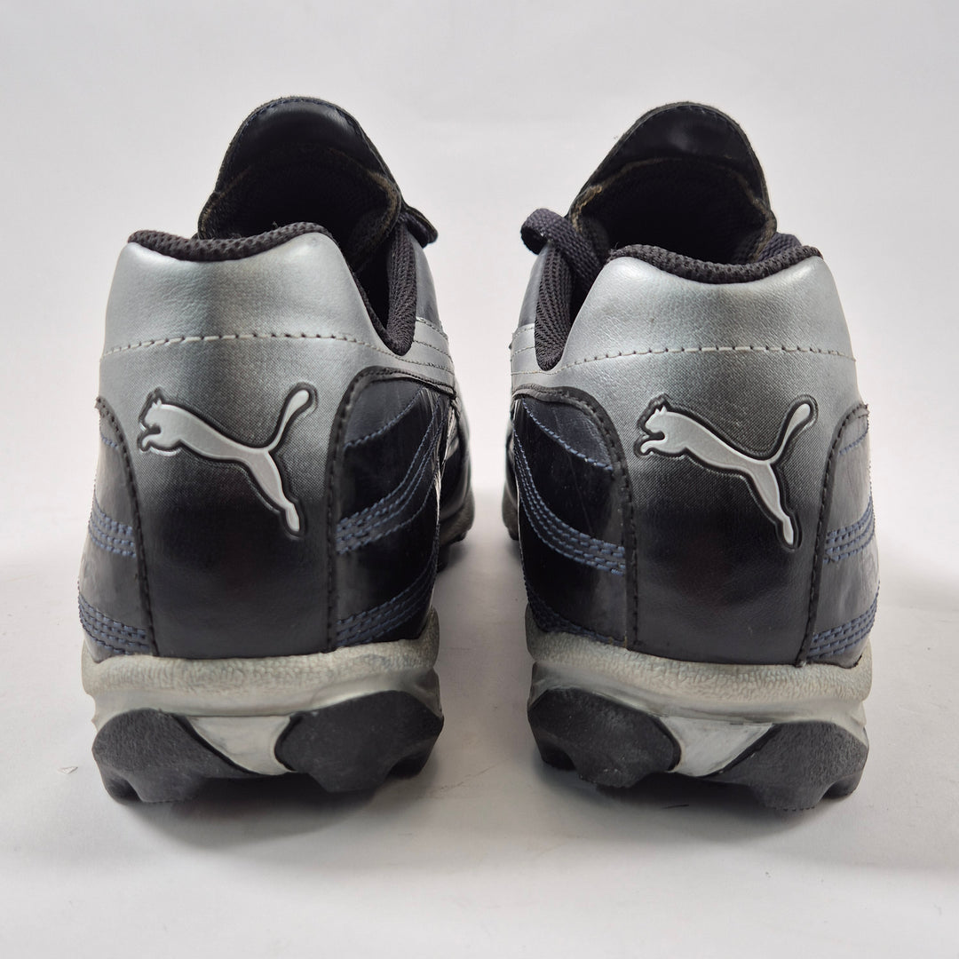 Puma klassiska fotbollsskor svart silver retro