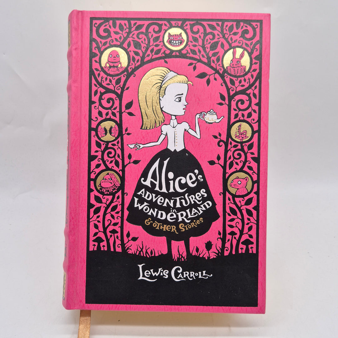 Rosa illustrerad klassikerbok Alice i Underlandet
