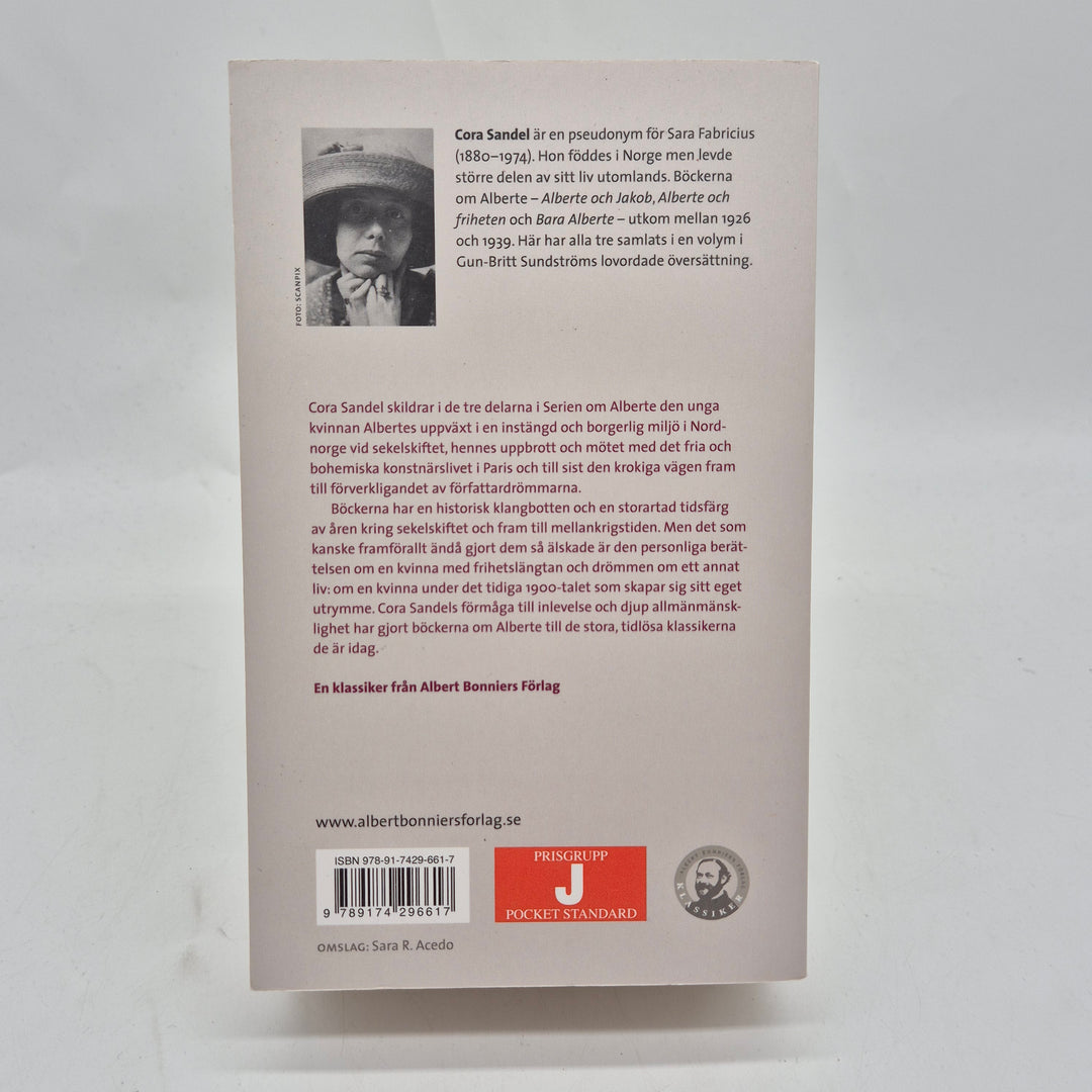 Alberte trilogi Cora Sandel klassisk pocketbok