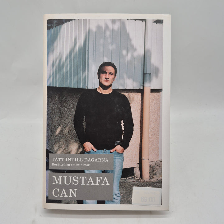 Tätt intill dagarna pocketbok biografi Norstedts
