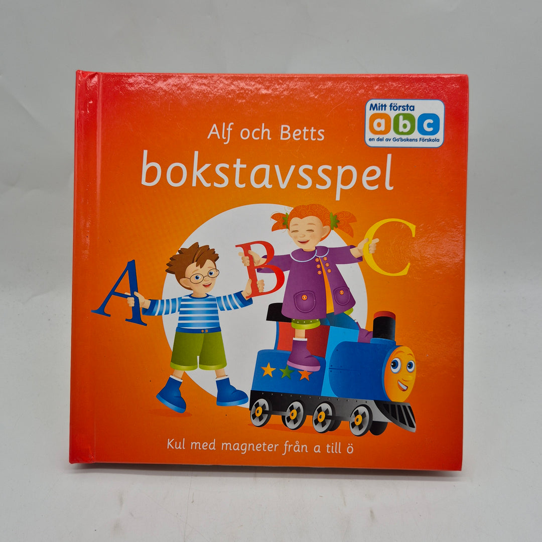 Lekfull barnbok Mitt första abc med magneter