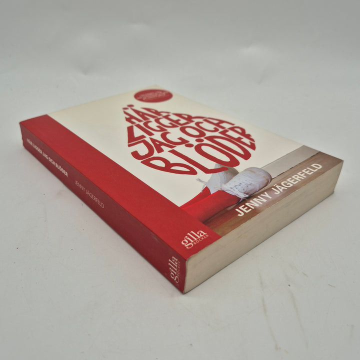 Här ligger jag och blöder ungdomsbok pocket