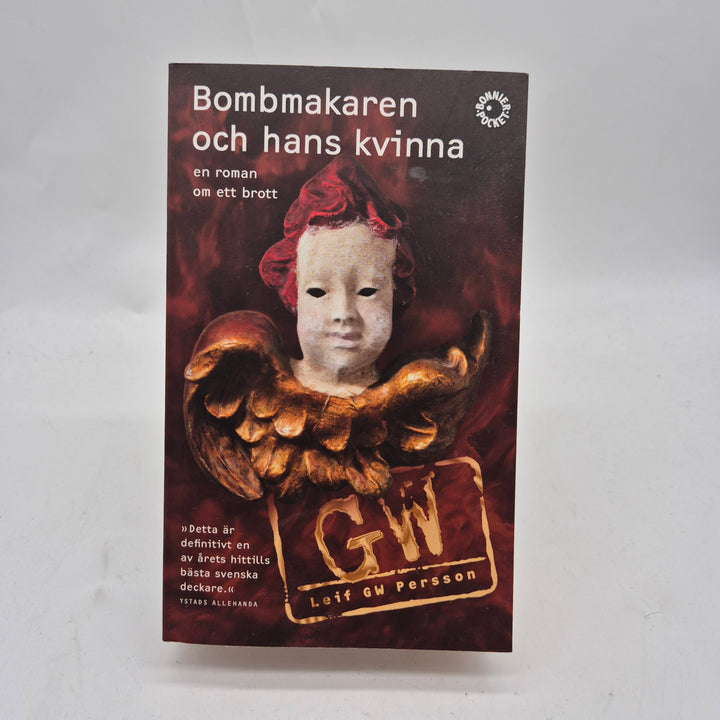 Bombmakaren och hans kvinna pocket Leif GW