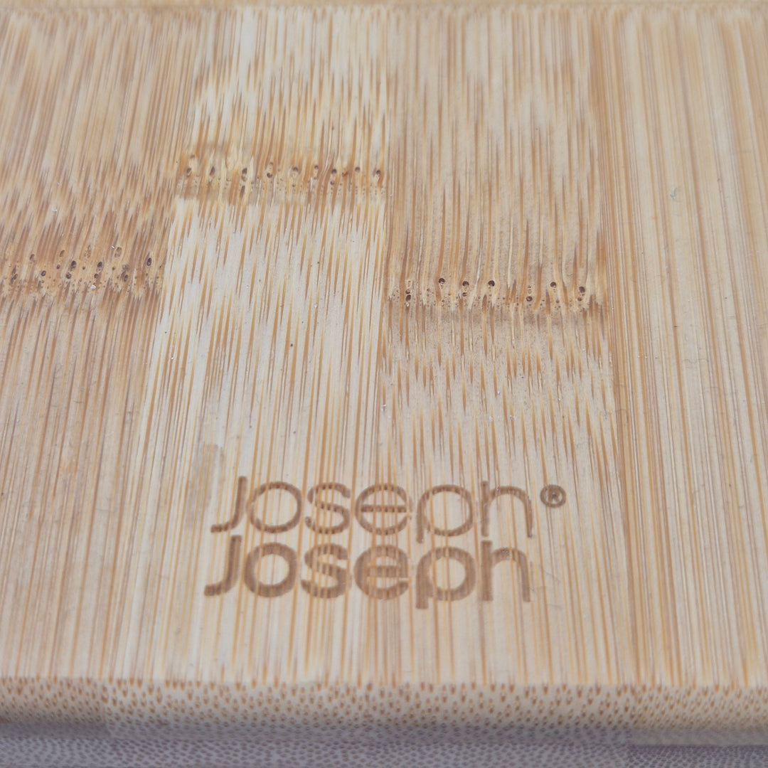 Bambu brödskärare Joseph Joseph stilren