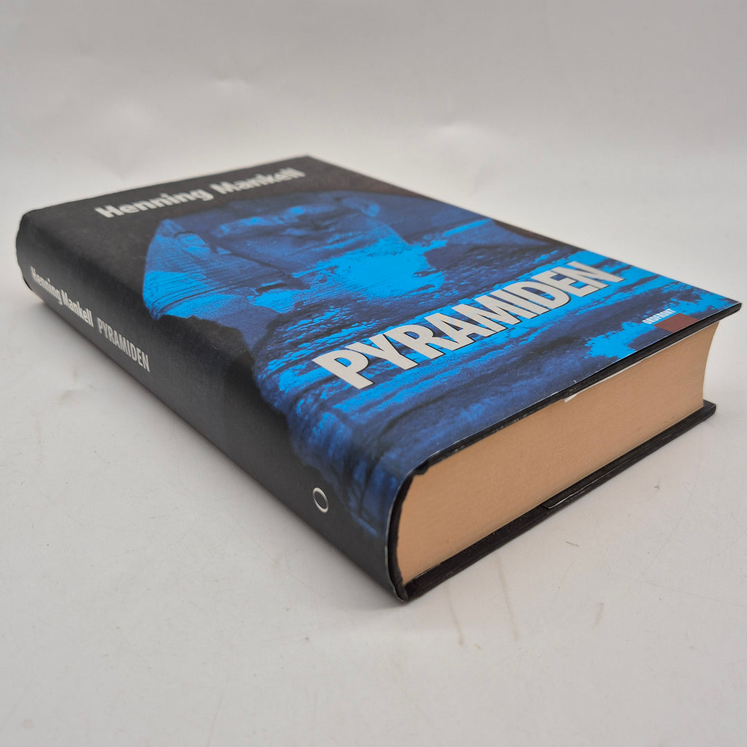 Pyramiden kriminalroman inbunden Henning Mankell Ordfront