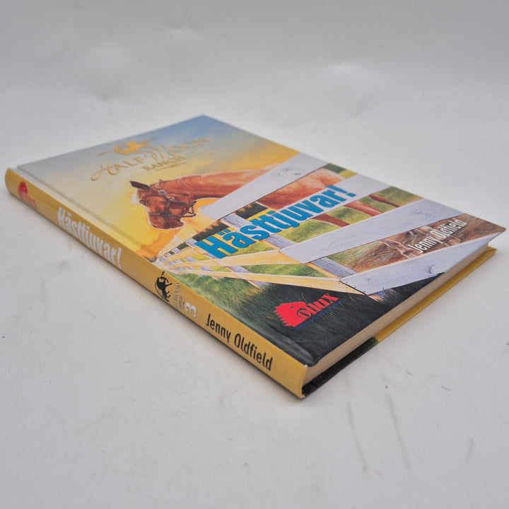 Hästtjuvar Half Moon Ranch ungdomsbok inbunden