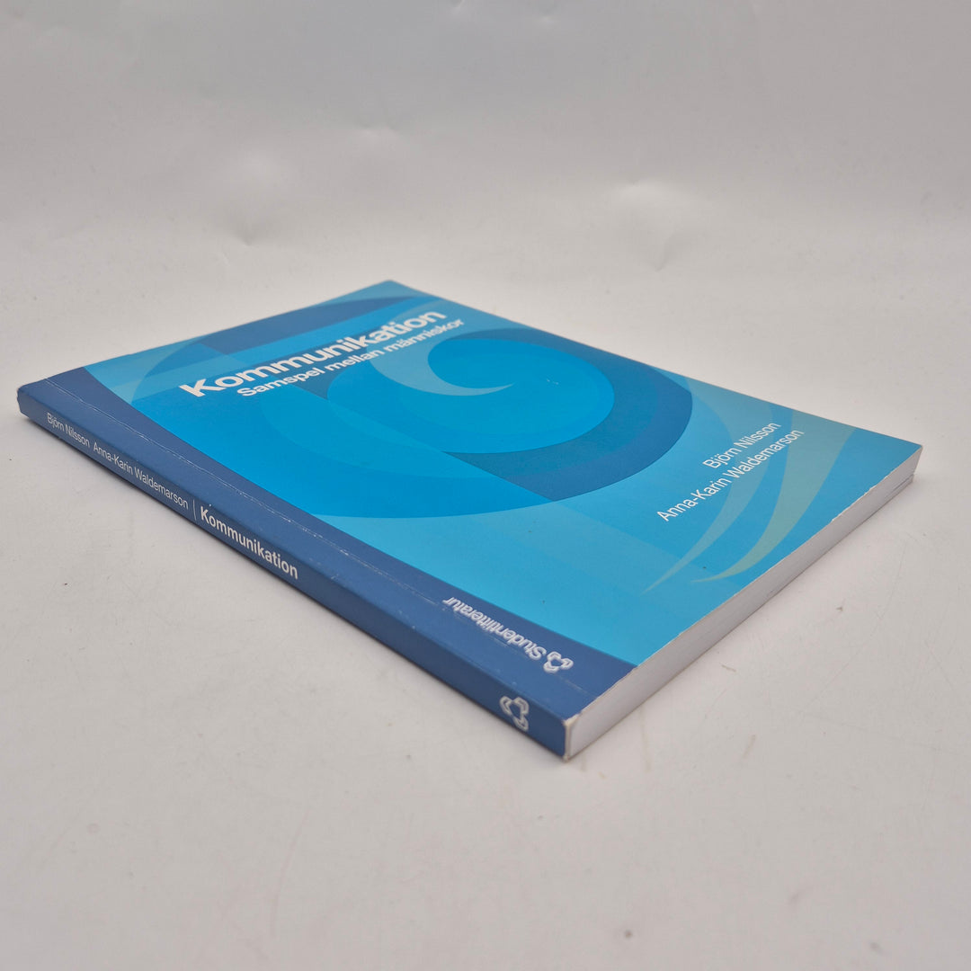 Kommunikation kursbok Studentlitteratur mjukpärm begagnad