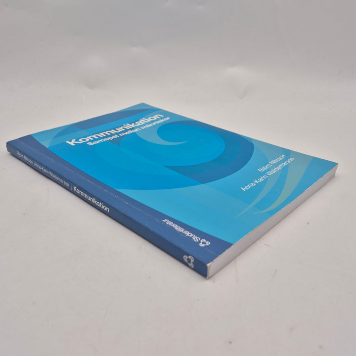 Kommunikation kursbok Studentlitteratur mjukpärm begagnad