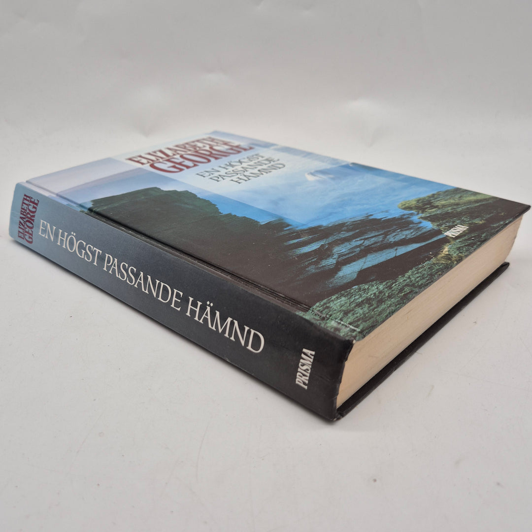 Elizabeth George En högst passande hämnd inbunden