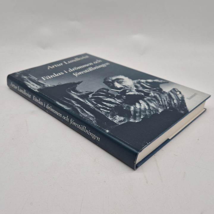 Färdas i drömmen Artur Lundkvist inbunden bok