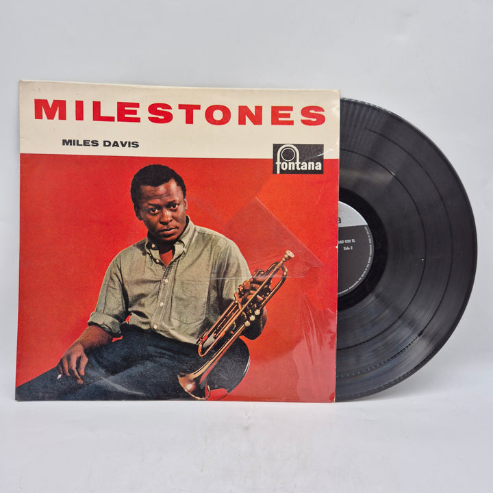 Miles Davis Milestones retro vinyl LP Fontana