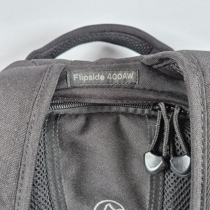 Lowepro svart kameraryggsäck robust och praktisk