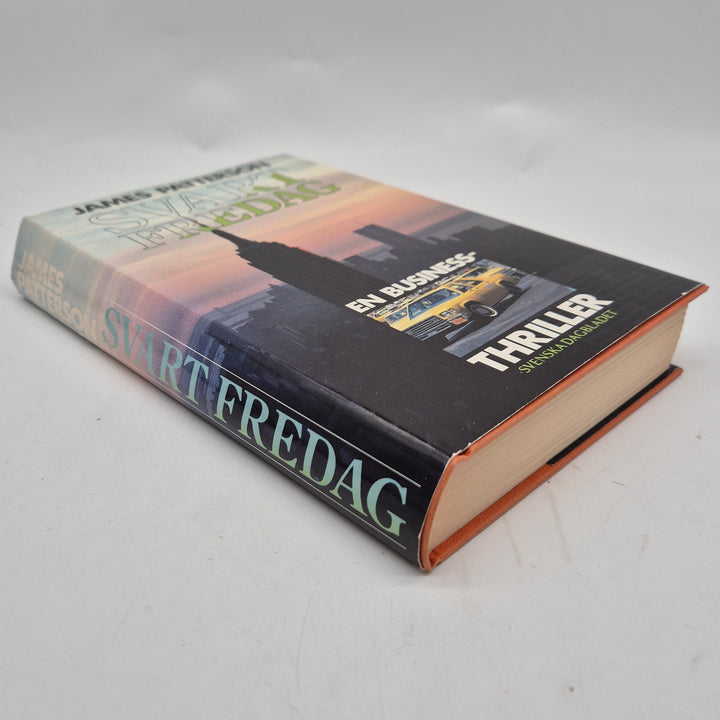 Svart fredag thrillerbok James Patterson retro