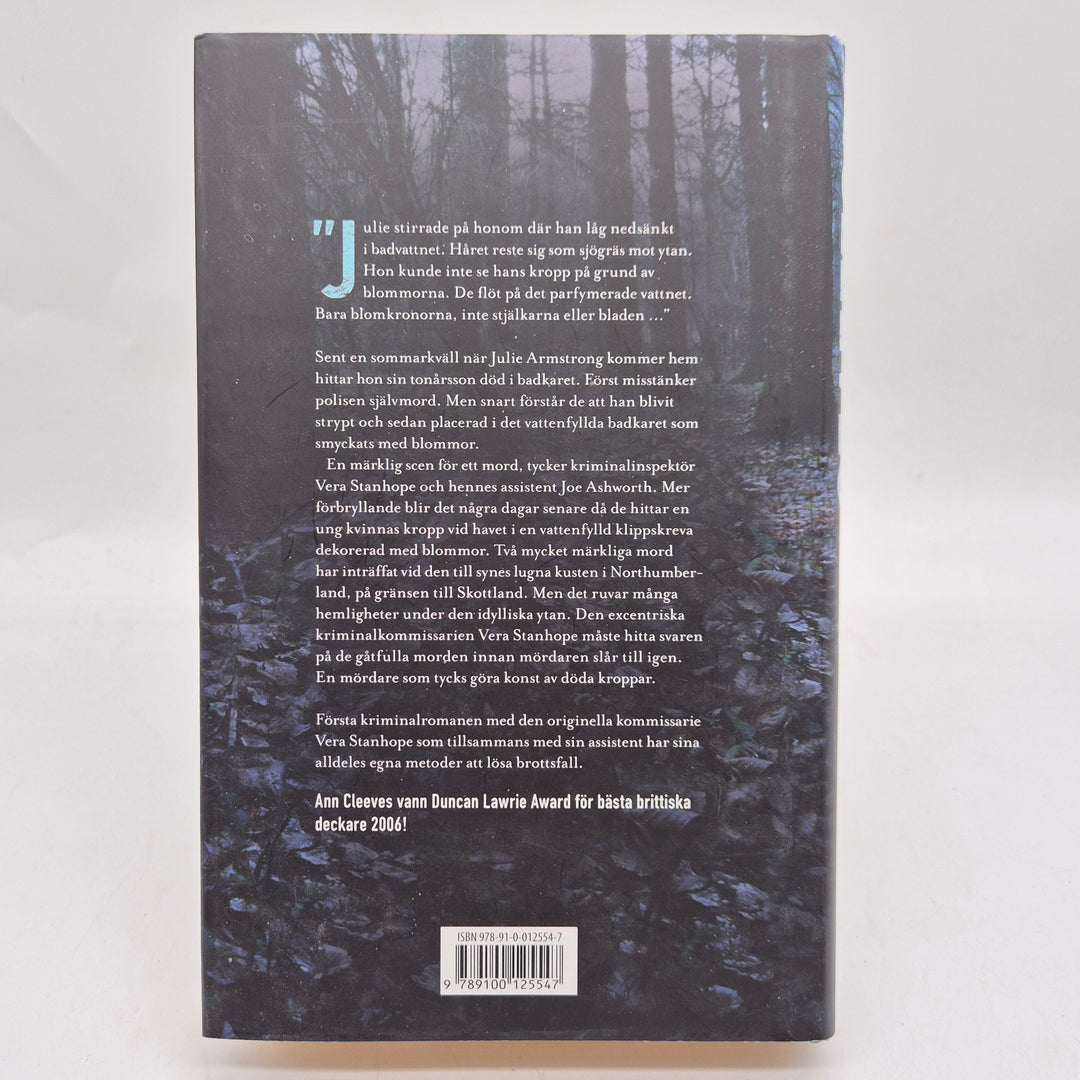Dolda djup kriminalroman inbunden Ann Cleeves