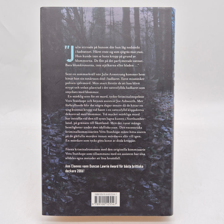 Dolda djup kriminalroman inbunden Ann Cleeves