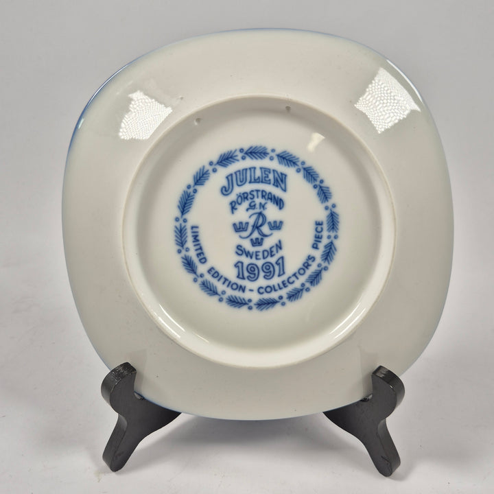 Retro blåvita samlartallrikar i porslin 1987 1991
