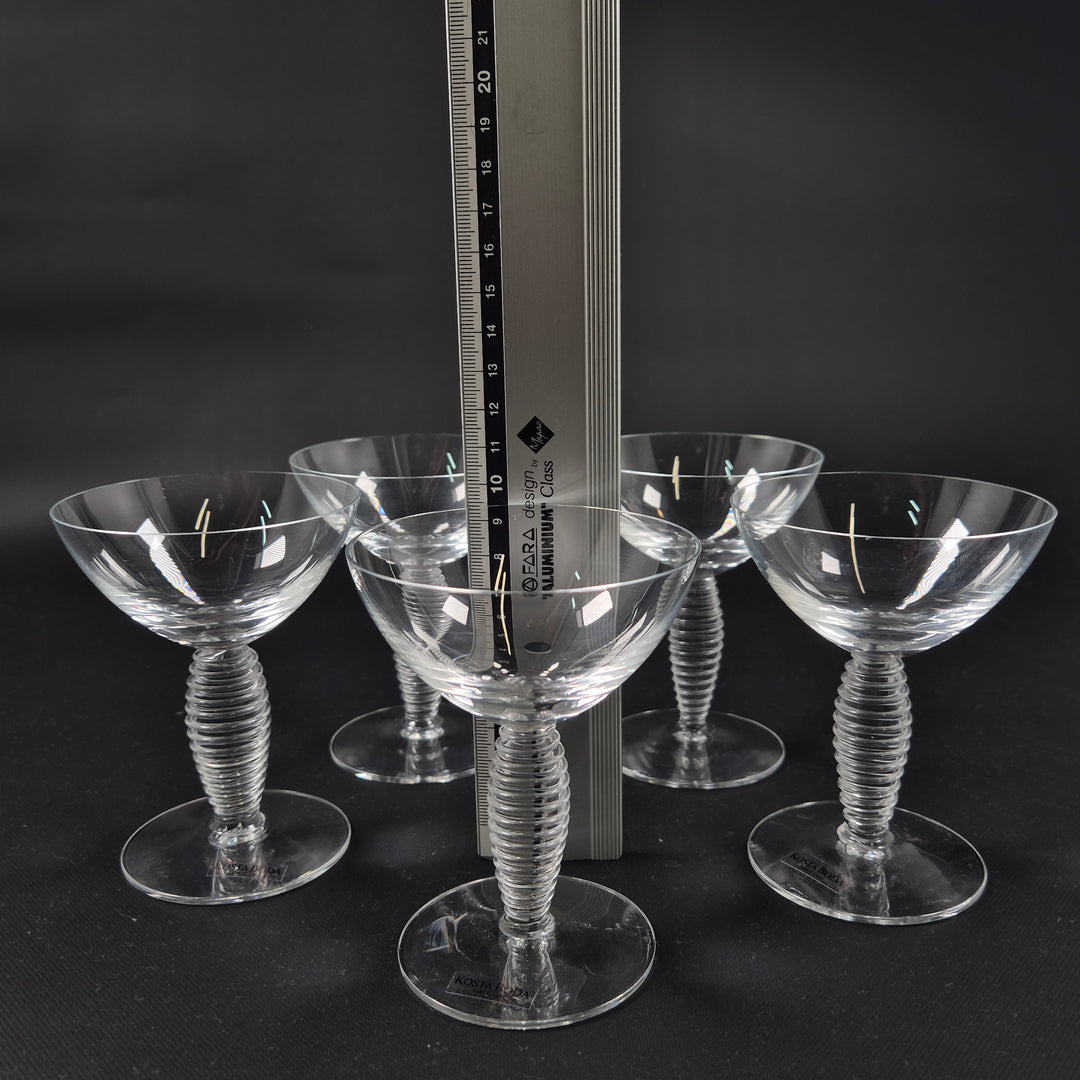 Kosta Boda eleganta champagnekupor spiralformad fot