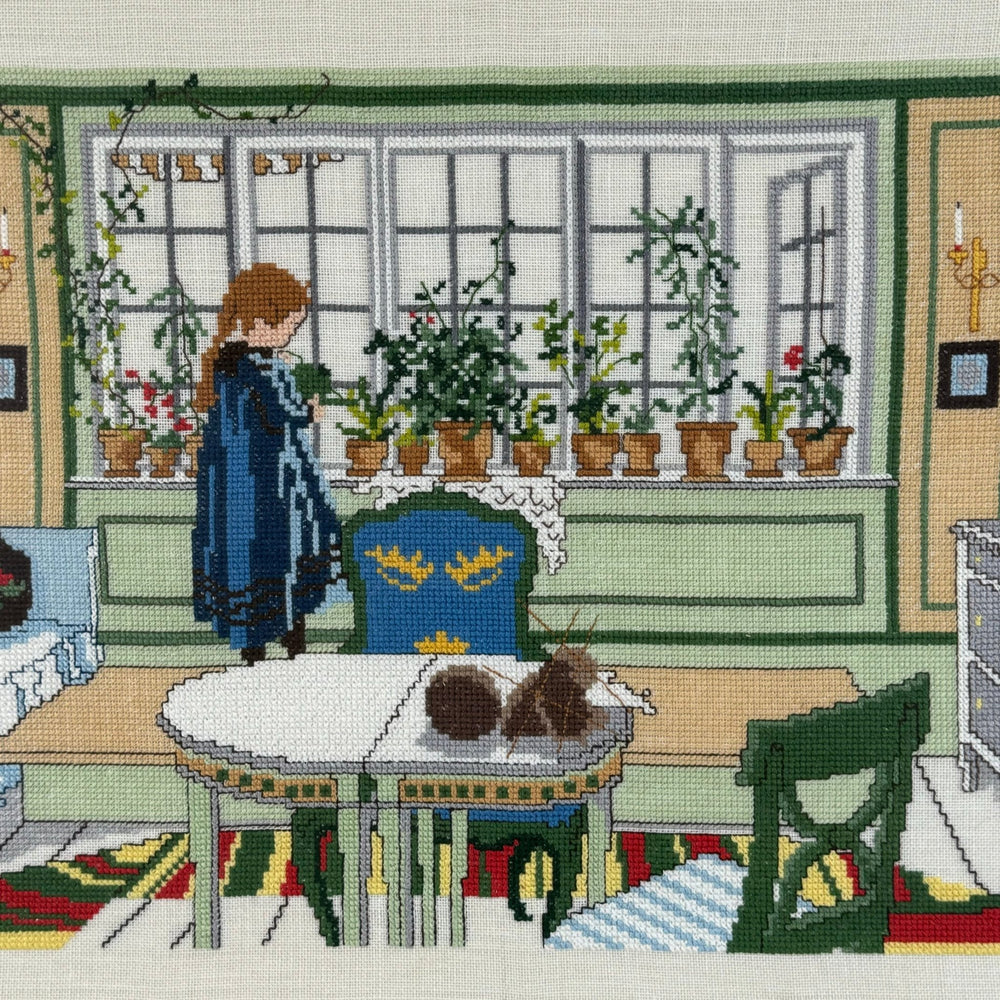 Broderad Tavla - Flicka i Interiör - Homy Secondhand Online