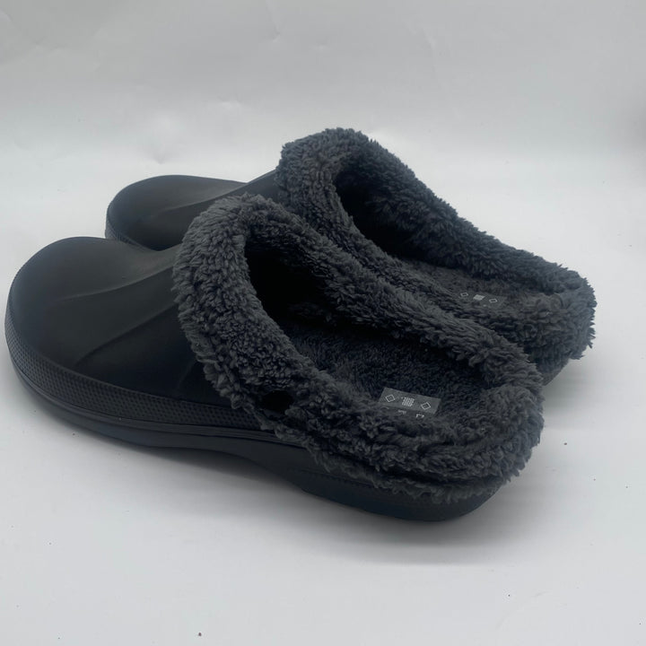 Mysiga moderna hemskor i fleece, stl 44-45