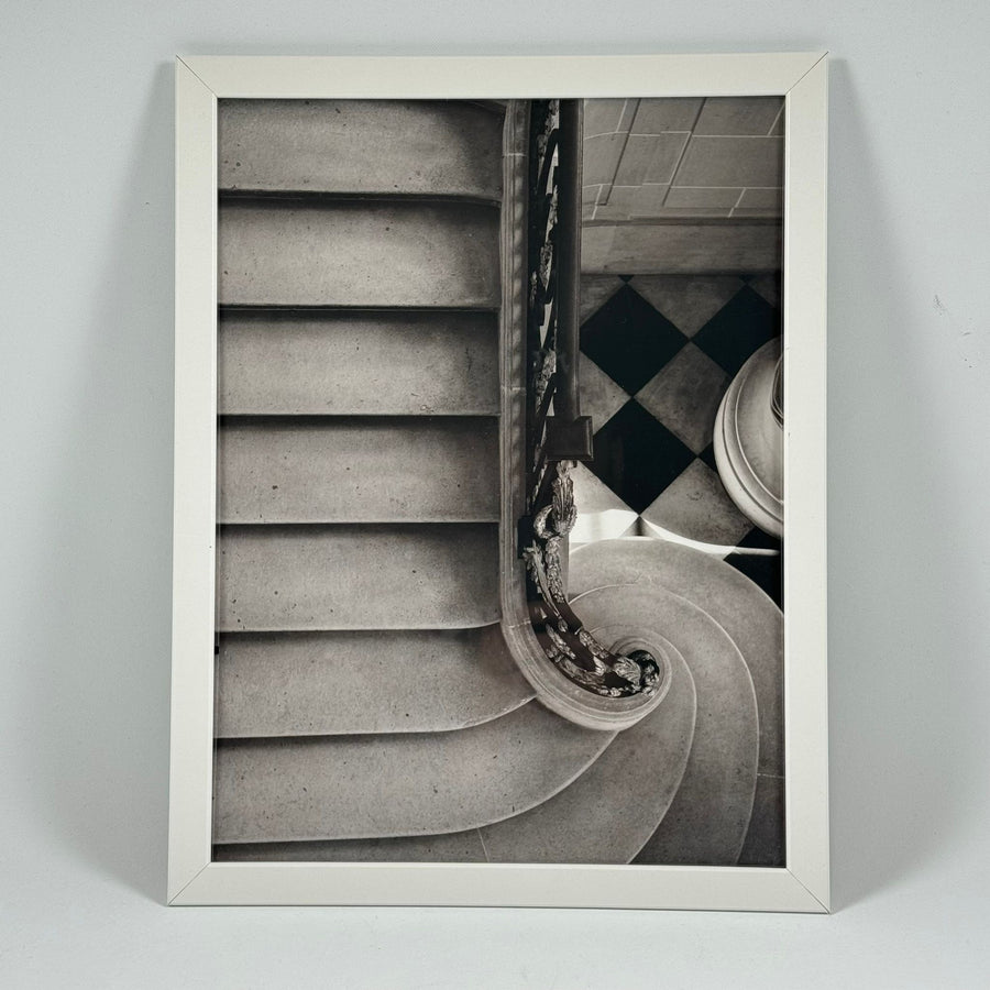Inramad Fotografi av Spiraltrappa - Homy Secondhand Online