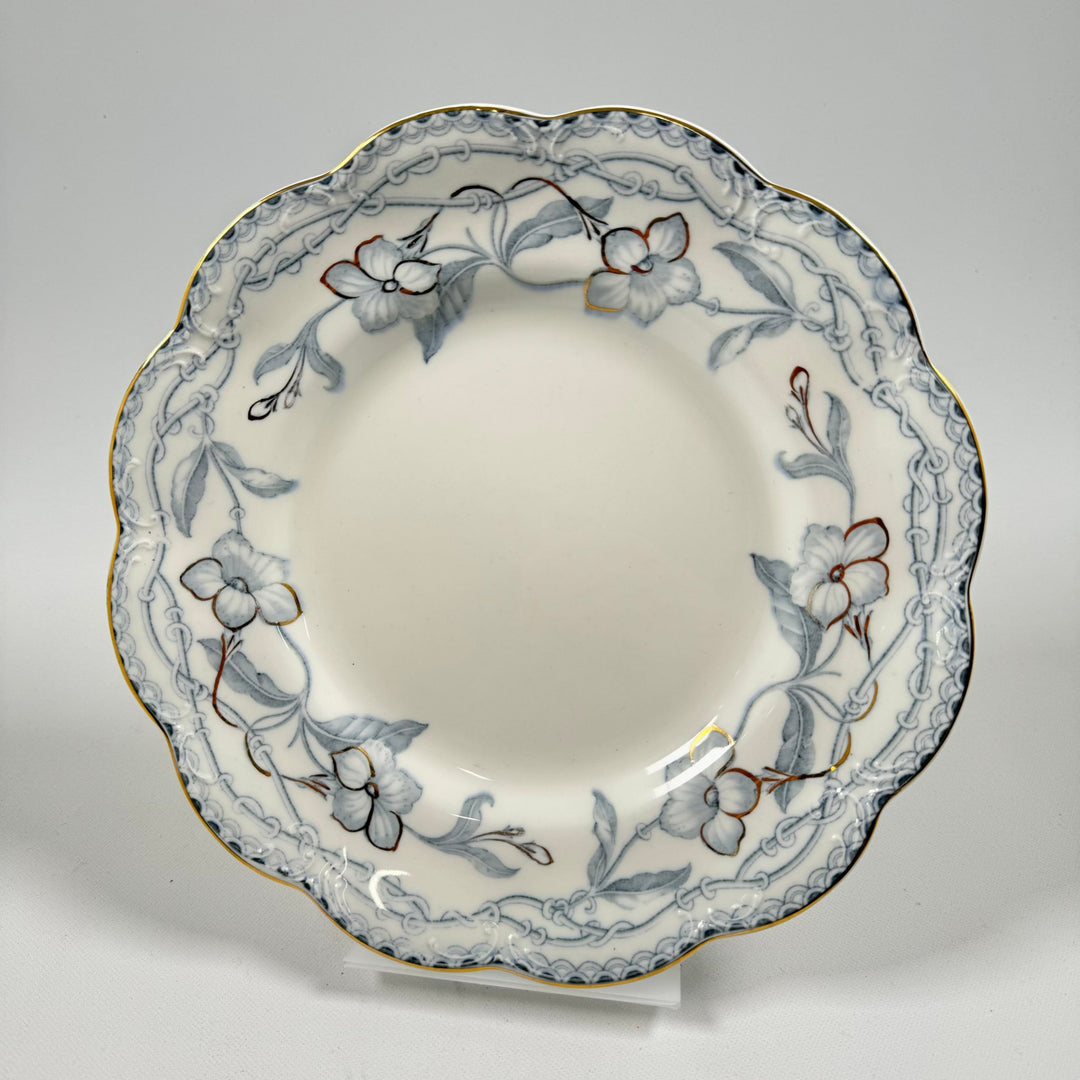 Set med 4 Antika Blomster Tallrikar med Guldkant från Johnson Bros, England - Homy Secondhand Online