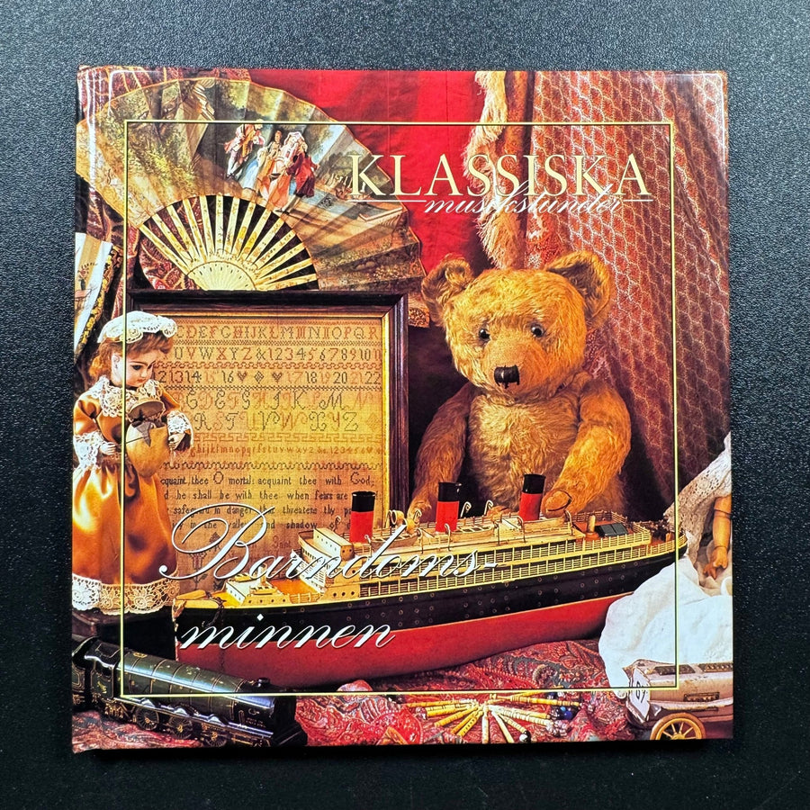 Nostalgisk Pussel med Teddy och Klassiska Leksaker - Homy Secondhand Online