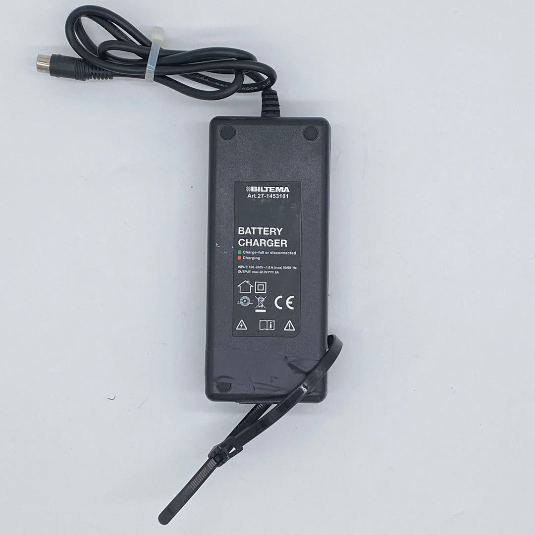 Biltema Batteriladdare i Mycket Gott Skick