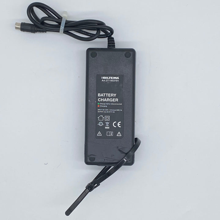 Biltema Batteriladdare i Mycket Gott Skick