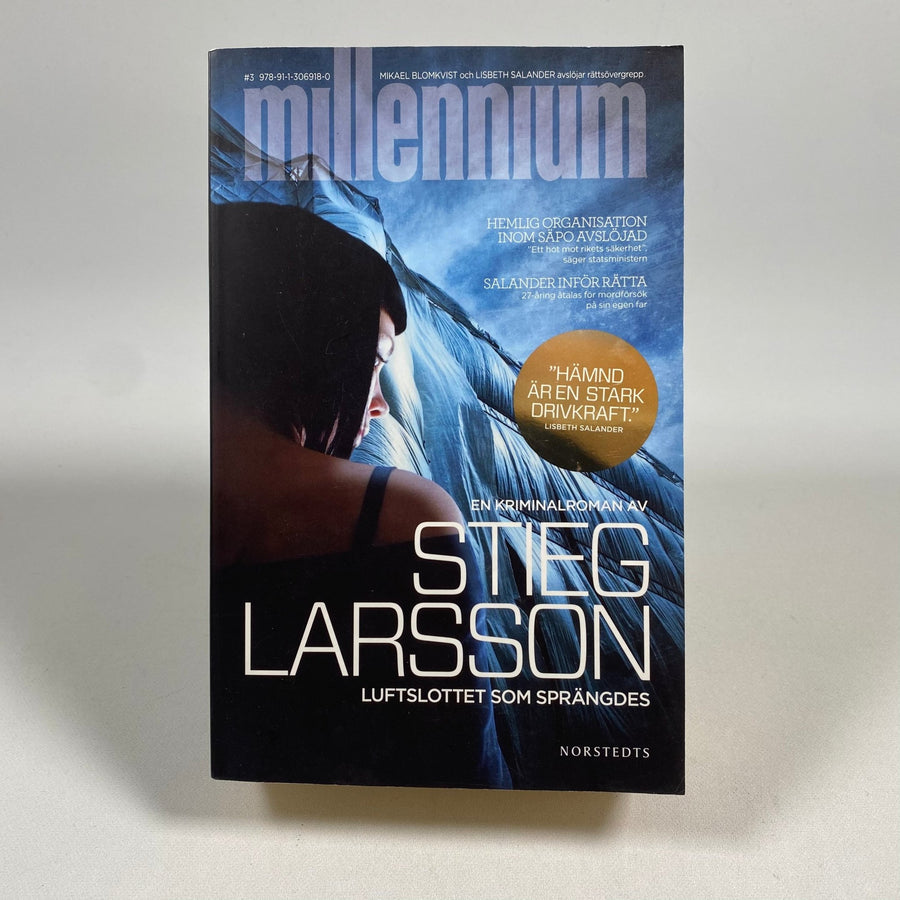 Spännande Thriller av Stieg Larsson - Homy Secondhand Online