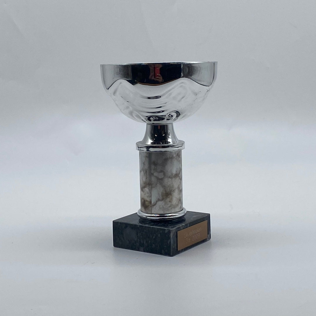 Elegant Marmorfotad Silverpokal från 1991 - Homy Secondhand Online