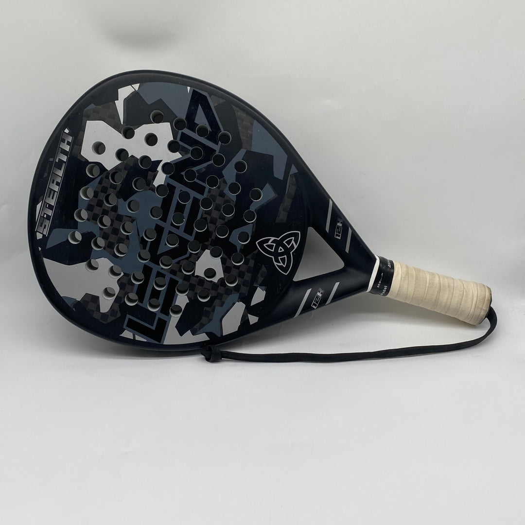 Stealth padelracket i kompositmaterial