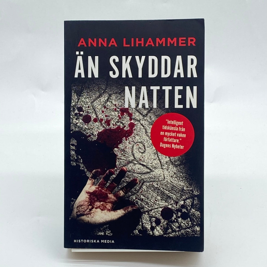 Än skyddar natten av Anna Lihammer - Homy Secondhand Online