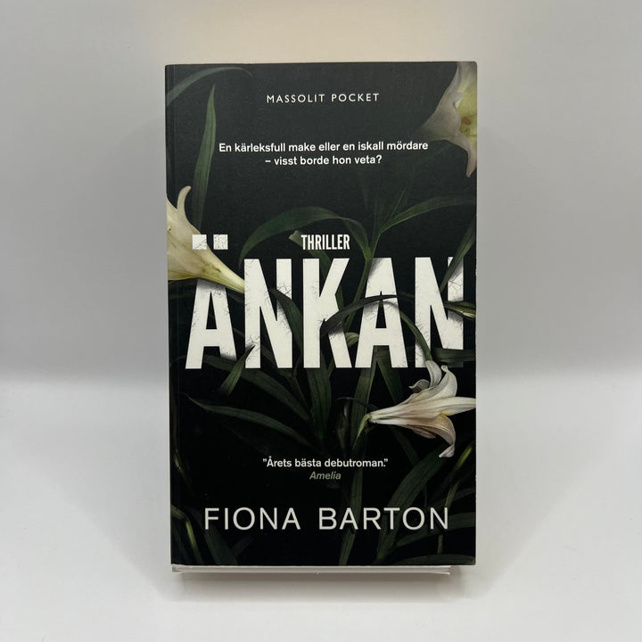Spännande Thriller av Fiona Barton: "Änkan" - Homy Secondhand Online